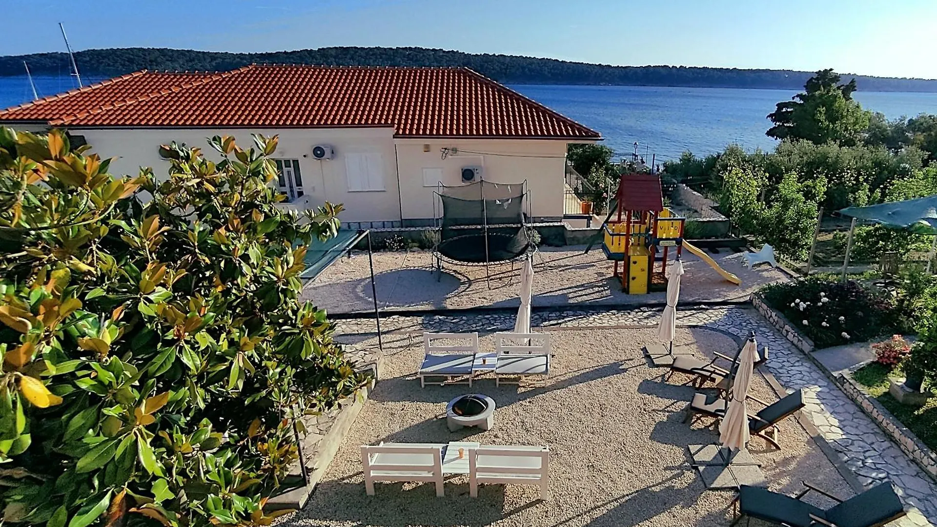 Apartments Frankic Rab Town